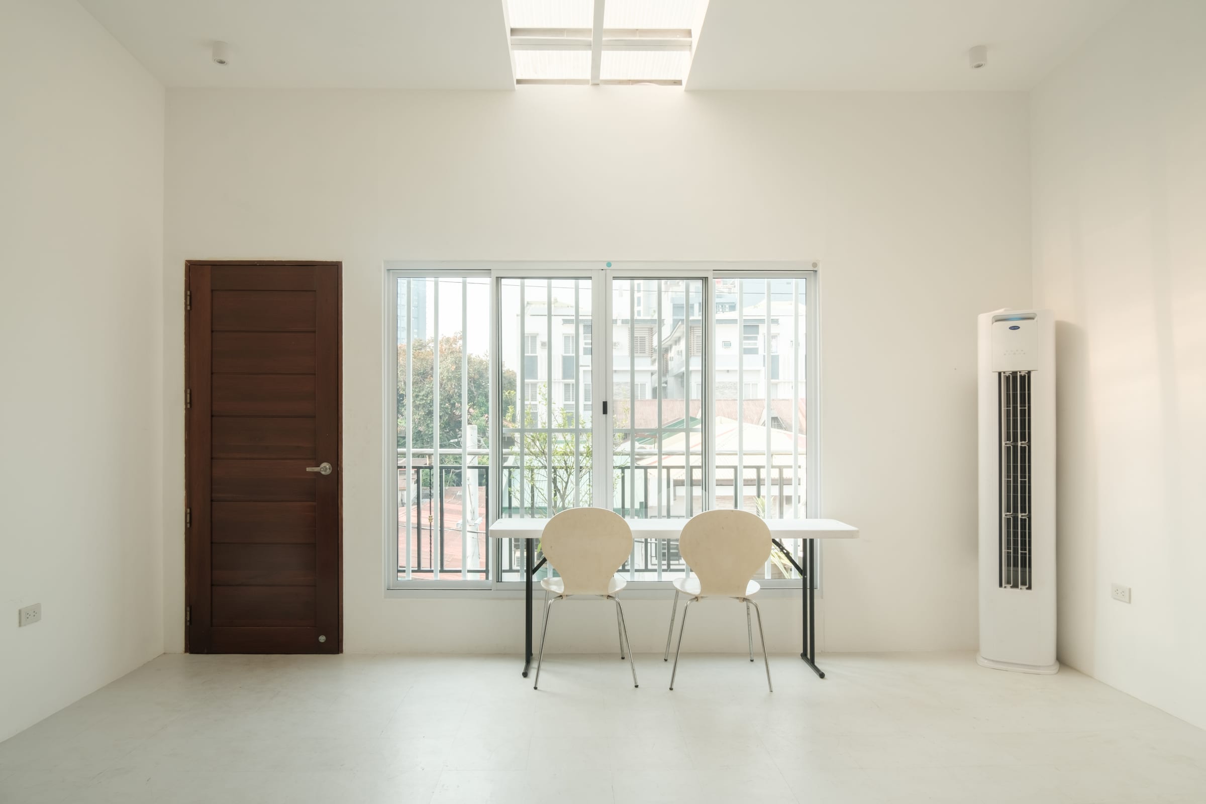 Main studio — open-plan shooting space with natural light